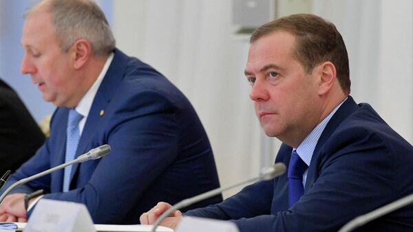 Председатель правительства России Дмитрий Медведев и премьер-министр Белоруссии Сергей Румас на заседании Совета министров Союзного государства России и Белоруссии Председатель правительства России Дмитрий Медведев и премьер-министр Белоруссии Сергей Румас на заседании Совета министров Союзного государства России и Белоруссии