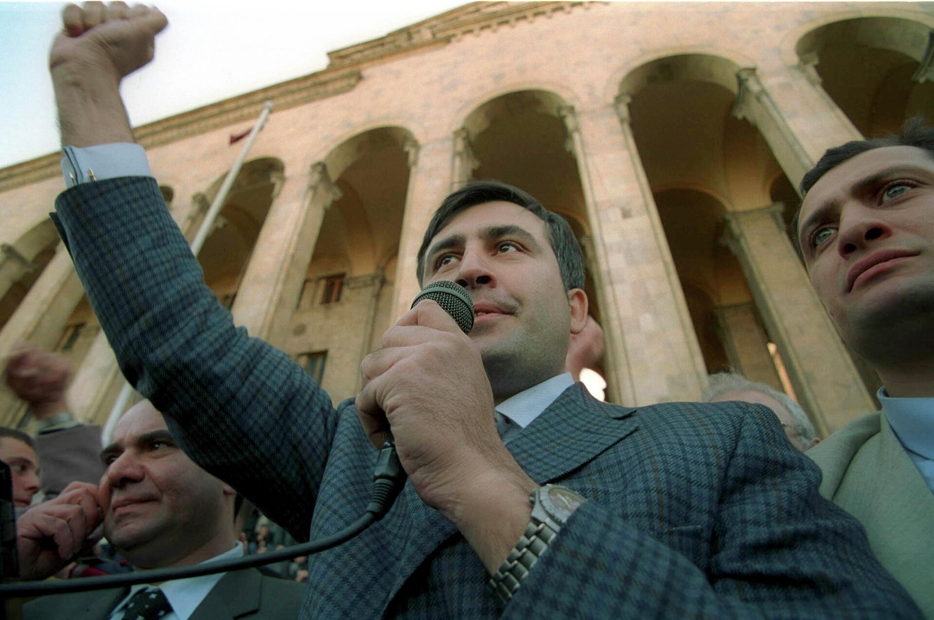 Михаил Саакашвили на митинге 22-23 ноября 2003 года в Тбилиси - РИА Новости, 1920, 02.10.2021