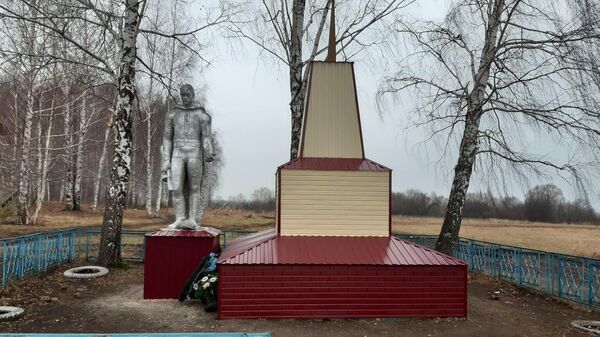 Памятник героям Великой Отечественной войны в селе Спасские Мурзы
