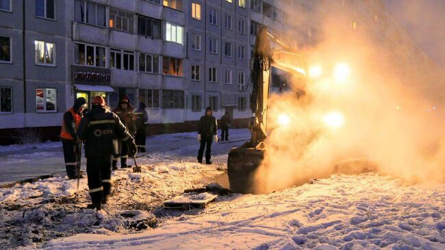 Авария на теплотрассе в Новосибирске