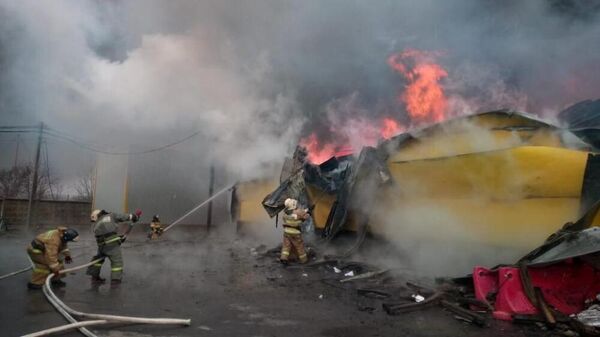 Пожар на рынке Атлант в Аксайском районе, Ростовской области