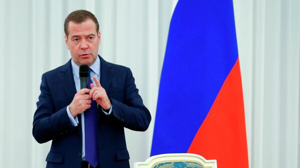 Председатель правительства России Дмитрий Медведев проводит рабочую встречу с активом местных и первичных отделений партии Единой России