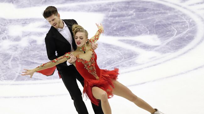 Фигуристы Александра Степанова и Иван Букин (Россия)