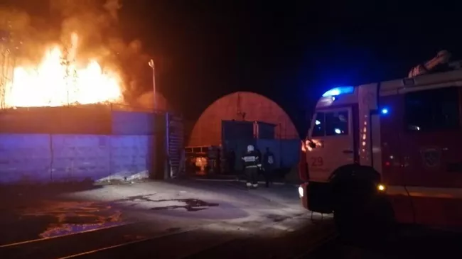 Локализация пожара в строении в Подольске