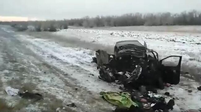 Опубликовано видео с места смертельного ДТП в Оренбургской области