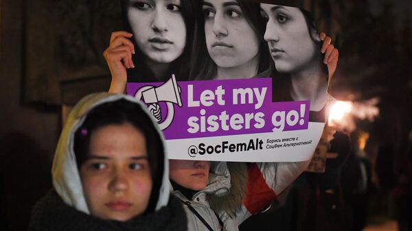 Пикет, приуроченный к Международному дню борьбы за ликвидацию насилия в отношении женщин, в Москве