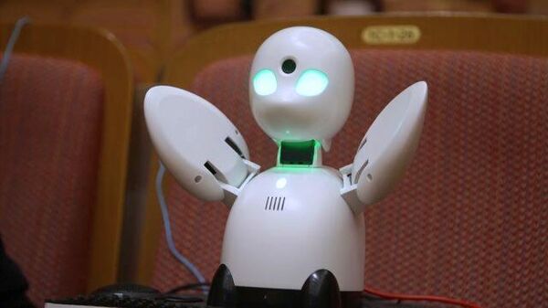 Робот помогает лежачим больным взаимодействовать с миром
