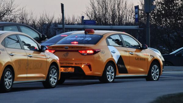 Автомобили такси в Москве