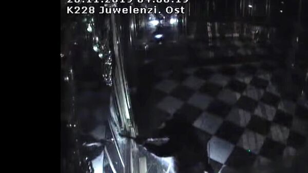 Стоп-кадр видео ограбления сокровищницы Зеленый свод в Дрездене