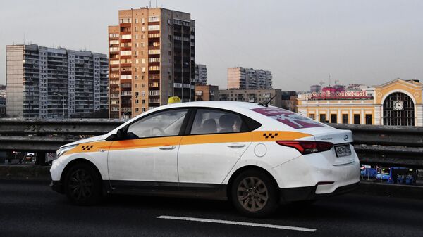 Автомобиль такси в Москве