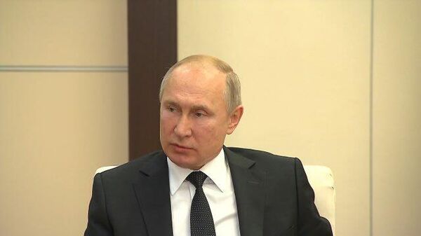 Путин обсудил подготовку к отопительному сезону