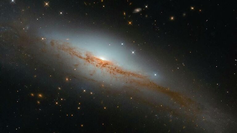 Галактика NGC 3749