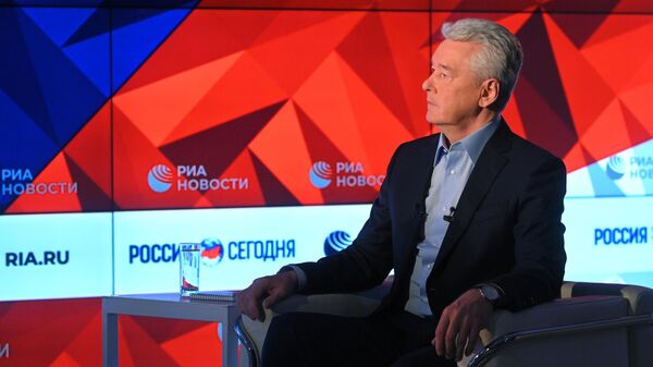 Мэр Москвы Сергей Собянин во время интервью в Международном информационном агентстве Россия сегодня