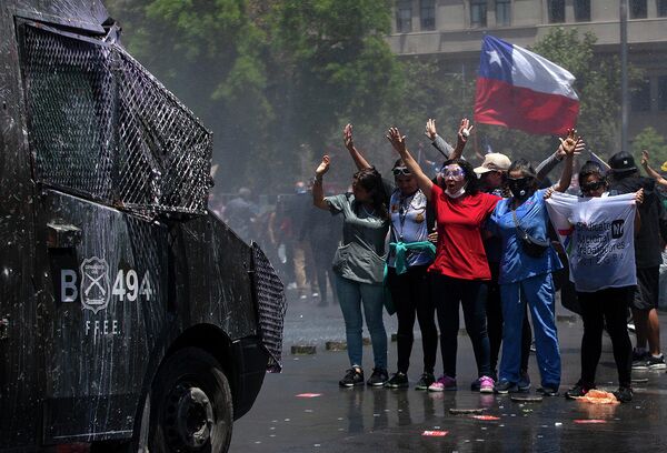 Акция протеста в Сантьяго, Чили