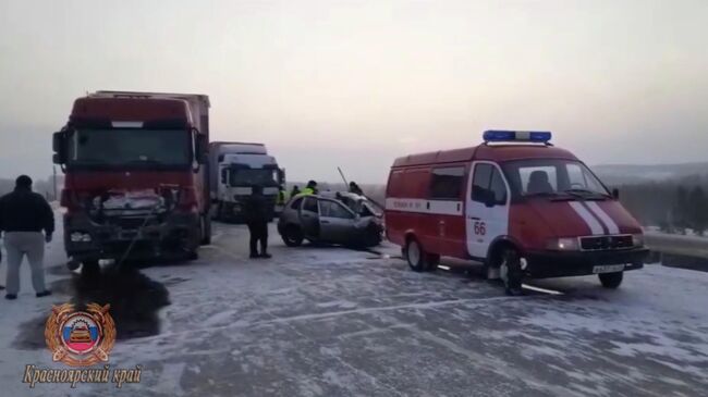 На месте ДТП в Уярском районе  Красноярского края. 30 ноября 2019