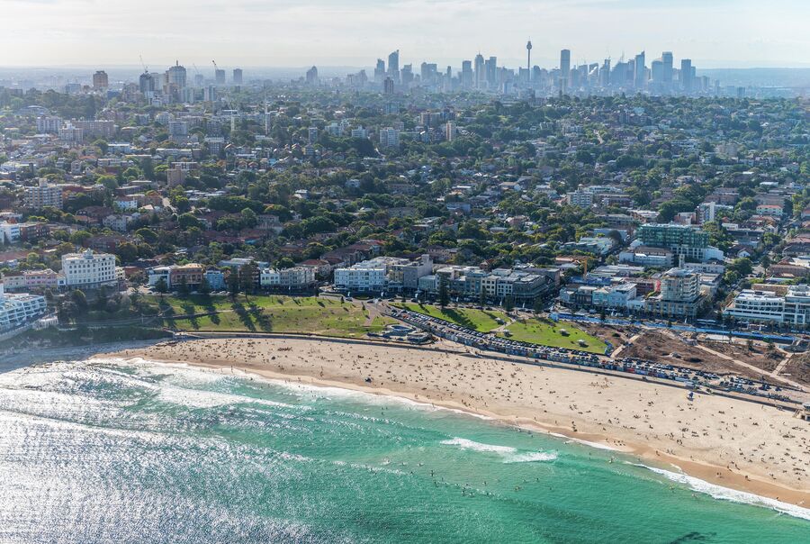 Пляж Бонди-бич в Сиднее, Австралия