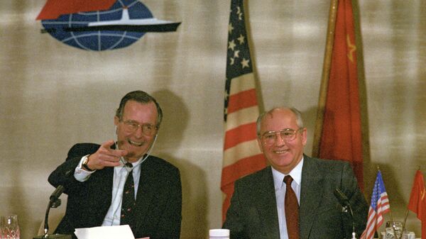 Совместная пресс-конференция Председателя Верховного Совета СССР Михаила Горбачева и президента США Джорджа Буша 