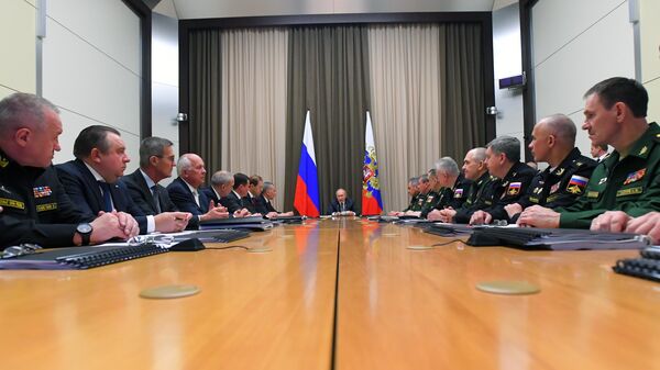 Владимир Путин проводит совещание по вопросам военного строительства и развития военно-промышленного комплекса 