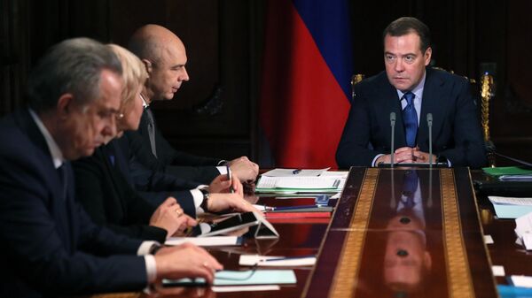 Премьер-министр Дмитрий Медведев проводит совещание с вице-премьерами России. 2 декабря 2019