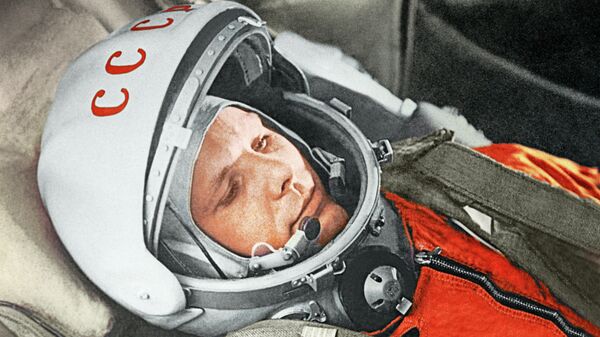 Юрий Гагарин в кабине космического корабля “Восток” во время первого в мире орбитального космического полета 12 апреля 1961 года