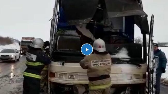 Опубликовано видео с места ДТП с автобусом под Воронежем