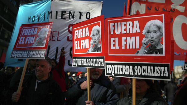 Акция протеста против соглашения с МВФ в Буэнос-Айресе