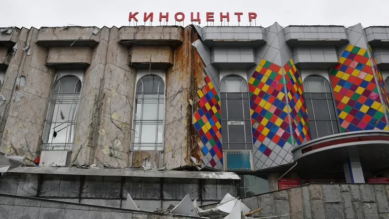 Снос киноцентра Соловей на Красной Пресне в Москве Снос киноцентра Соловей на Красной Пресне в Москве