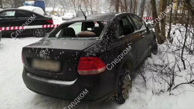 На месте стрельбы в Орджоникидзевском районе Перми 4 декабря 2019. Стоп-кадр видео СК РФ