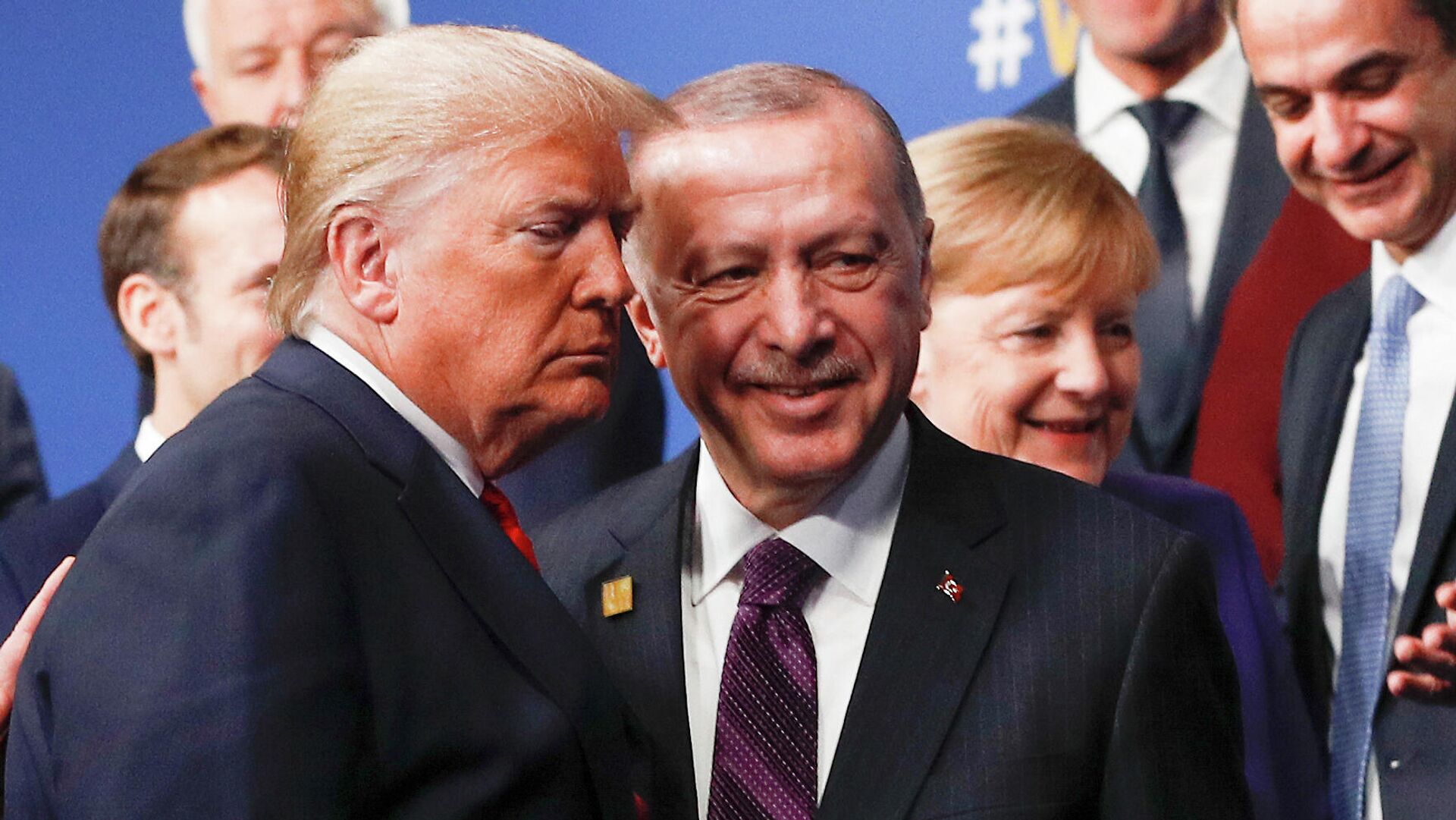 Президент США Дональд Трамп и президент Турции Реджеп Тайип Эрдоган во время саммита НАТО в Уотфорде, Великобритания - РИА Новости, 1920, 17.12.2019