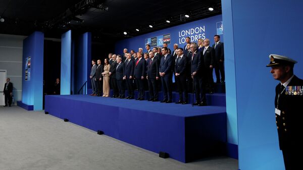 Лидеры стран НАТО во время ежегодного саммита в отеле Grove в Уотфорде, Великобритания