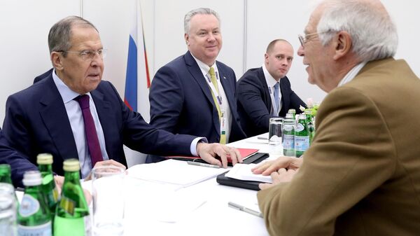 Министр иностранных дел РФ Сергей Лавров и министр иностранных дел Испании Жозеп Боррель во время встречи Братиславе