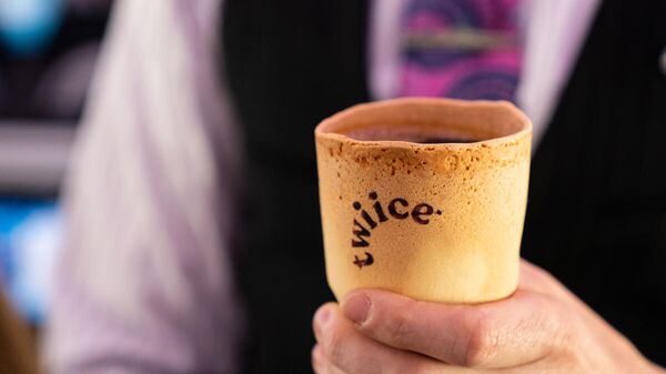 Съедобные чашки для кофе для авиакомпании Air New Zealand