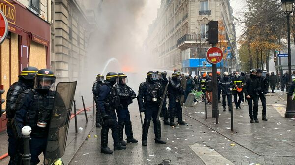 Во время демонстрации в Париже, Франция