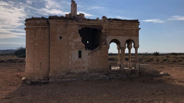 Заброшенная церковь на Западном берегу реки Иордан
