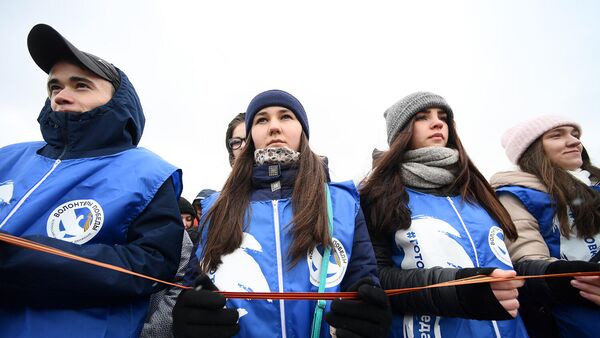 Волонтеры Победы провели памятные акции о Героях Отечества