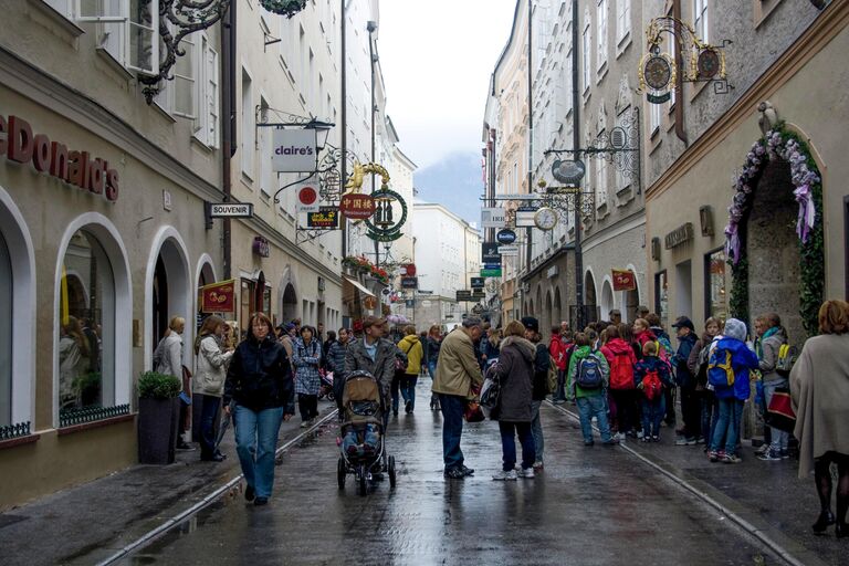 Улица Гетрайдегассе (Getreidegasse)