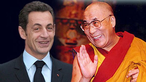 Они встретятся 6 декабря в Польше, где собираются нобелевские лауреаты мира (а Далай-лама – один из них). 