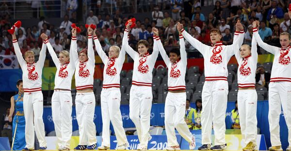 Российские гандболистки завоевали серебро Олимпиады-2008