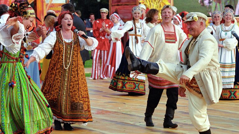 Мэр Москвы Юрий Лужков на церемонии открытия шестого Большого московского фестиваля пива