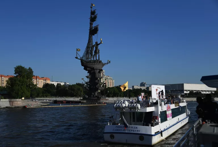 Первый чемпионат мира по граффити 3D на Москве-реке Первый чемпионат мира по граффити 3D на Москве-реке