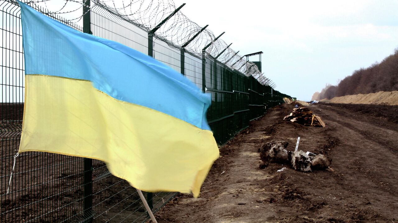 В Киеве заявили, что не видят активности российской армии у границ Украины
