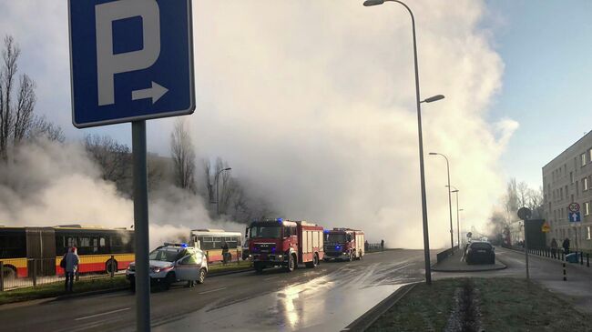 На месте крупной коммунальной аварии в Варшаве, Польша