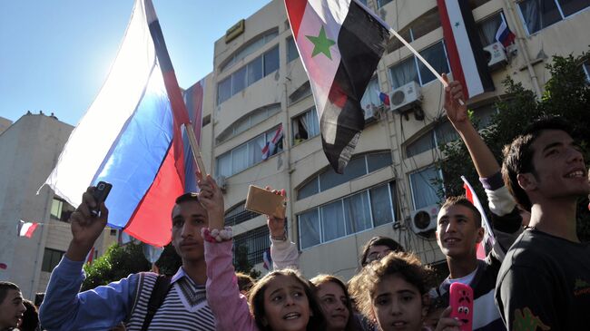 Участники митинга в Тартусе