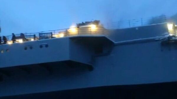 Кадры пожара на крейсере Адмирал Кузнецов