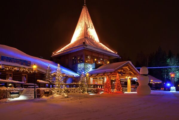 Деревня Санта-Клауса в Рованиеми, Финляндия
