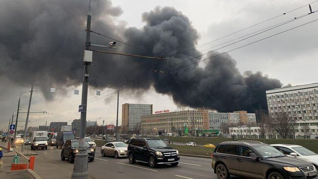 Пожар на складе на юге Москвы