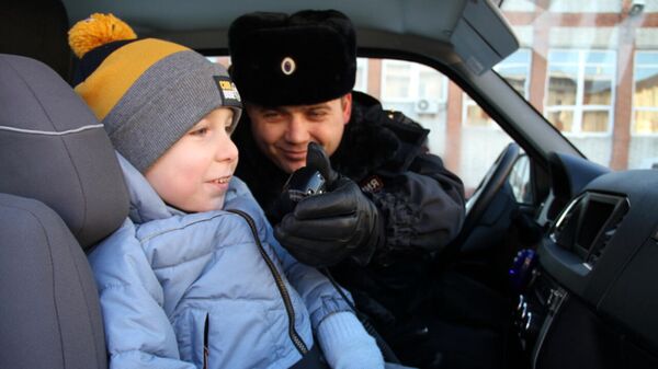 В Тюменской области полицейские исполнили новогоднее желание 4-летнего Демида Гончарова в рамках всероссийской акции Елка желаний