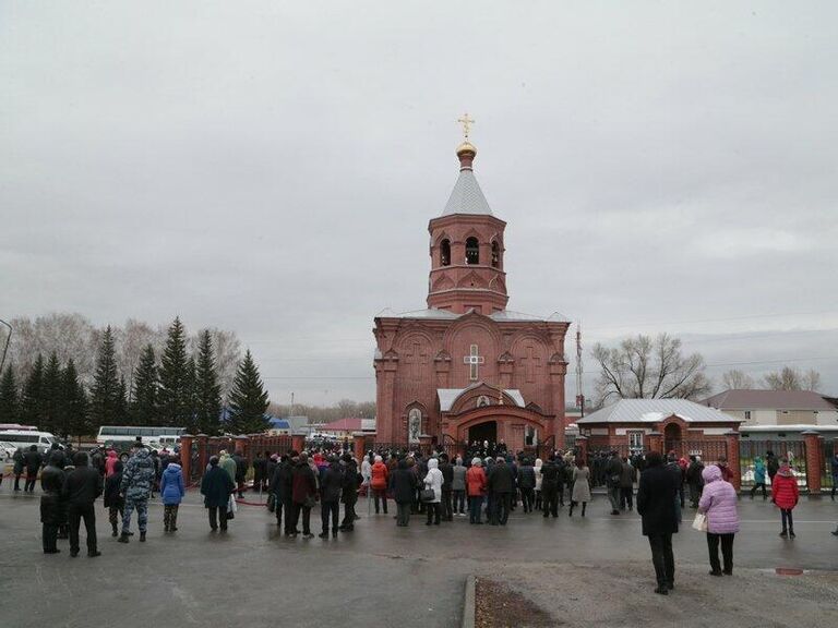 Чин освящения храма Знамения Пресвятой Богородицы в честь 100-летия со дня рождения Михаила Калашникова