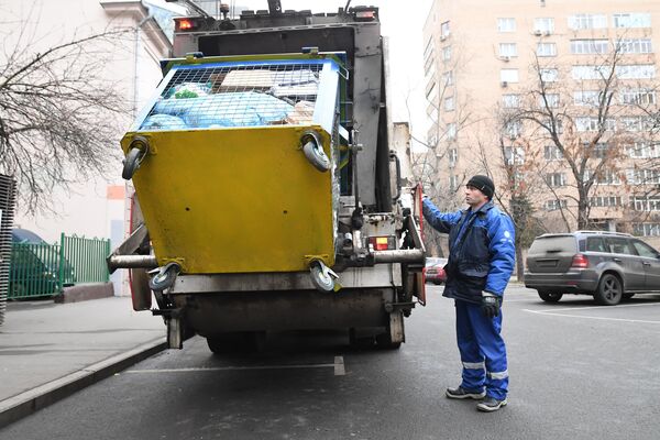 Сортировка отходов в Москве