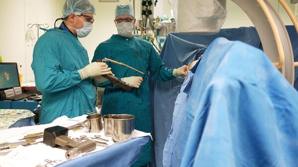  Хирурги перед началом операции
